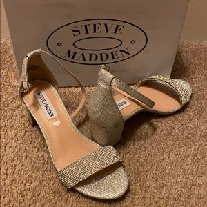 Dress shoes